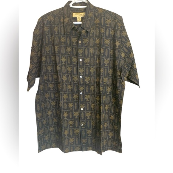 Tori Richard Honolulu NWOT Mens  100% Light Cotton Casual Button Up Shirt - Picture 1 of 9